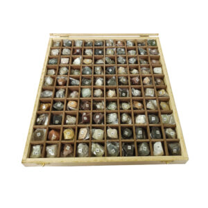 COLLECTION OF 100 ROCKS AND MINERALS (50+50)